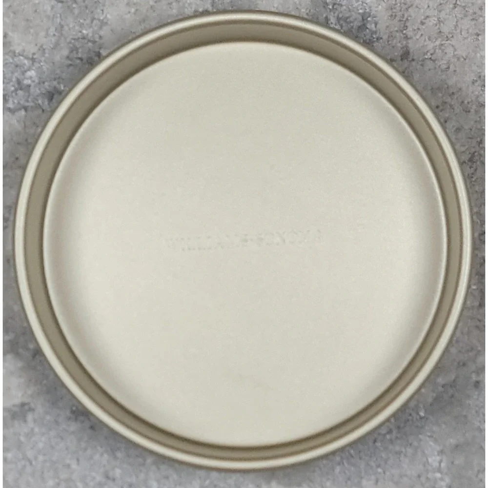 Williams Sonoma Goldtouch® Pro Nonstick Round Cake‎ Pan9